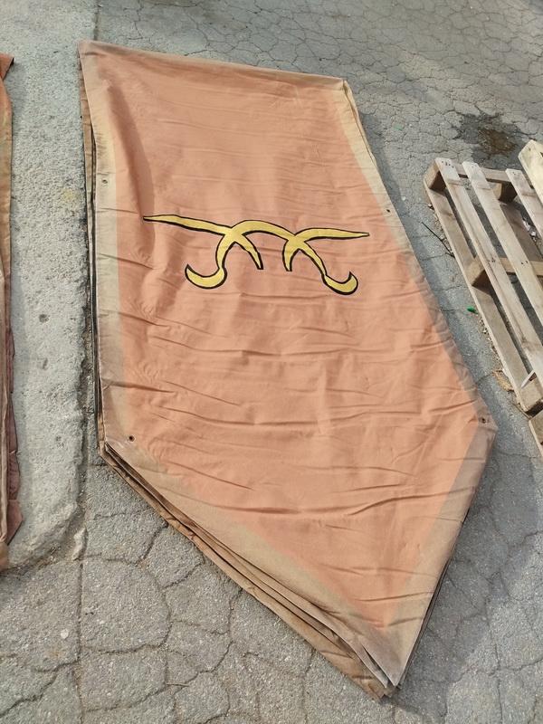 estandarte medieval escudo fict tela beig 240x120 3u